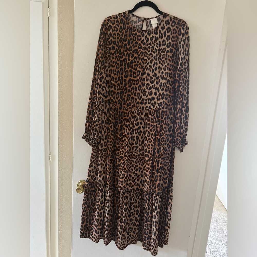 H&M Animal Print Long Sleeve Dress